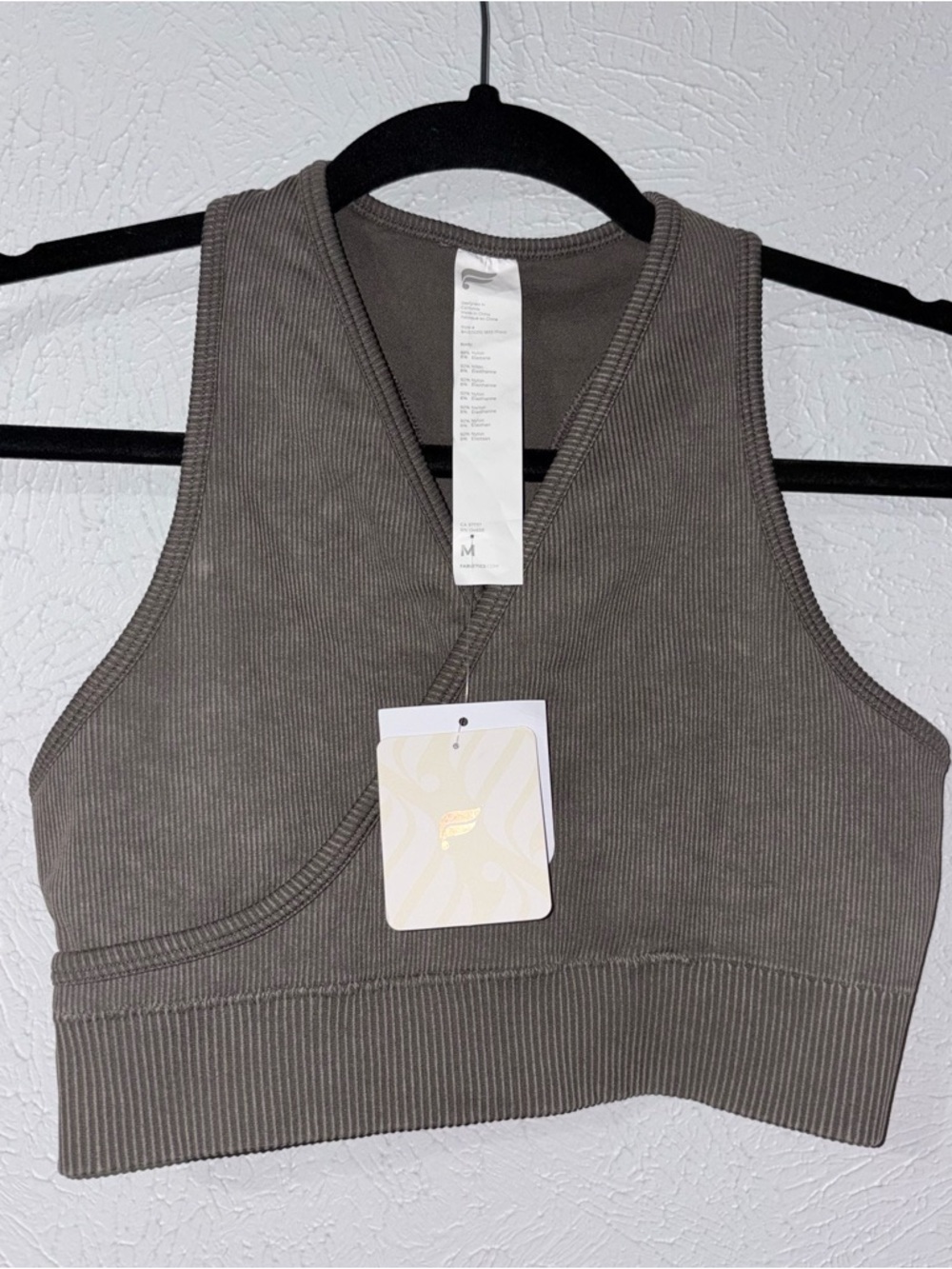 Fabletics Shelby Seamless Rib Bra II Taupe Medium Racerback Cropped NWT